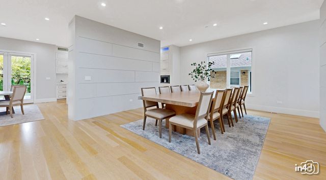 6644 N Knox Avenue, Lincolnwood, IL 60712