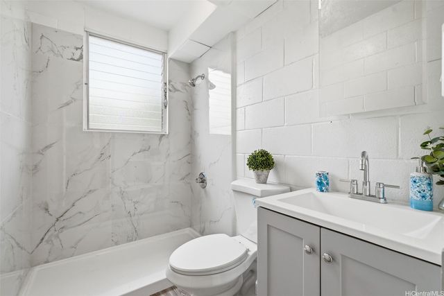 94-245 Leowahine Street 2003, Waipahu, HI 96797