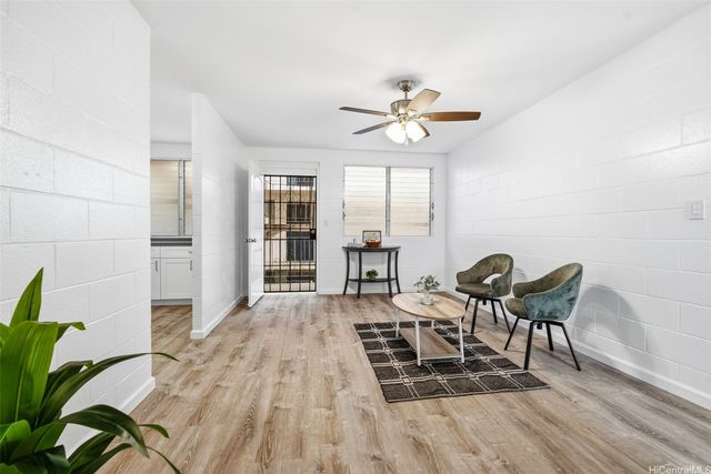 94-245 Leowahine Street 2003, Waipahu, HI 96797