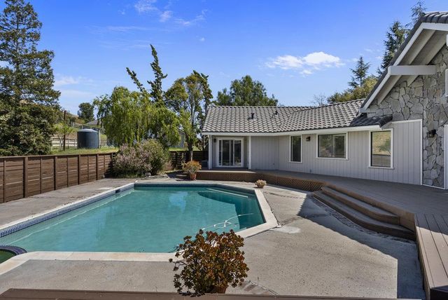5955 Diablo Hills Road, Tres Pinos, CA 95075