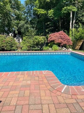 52 Hazard Avenue, Huntington, NY 11746