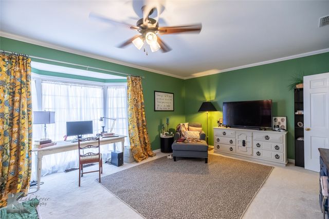 1806 Country Club Drive, Sweetwater, TX 79556