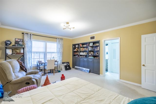 1806 Country Club Drive, Sweetwater, TX 79556