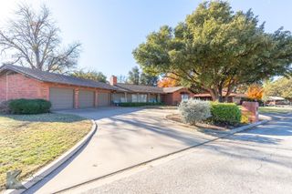 1806 Country Club Drive, Sweetwater, TX 79556