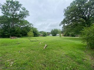 1000 W 2nd Street, Heavener, OK 74937
