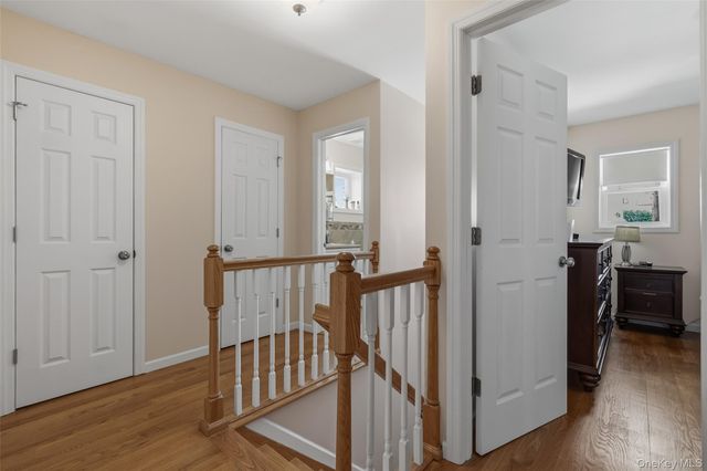 1025 Knickerbocker Road, Island Park, NY 11558