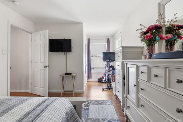 1025 Knickerbocker Road, Island Park, NY 11558