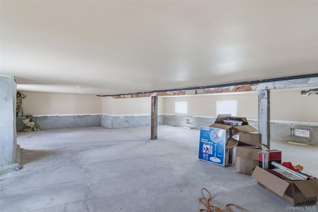 1025 Knickerbocker Road, Island Park, NY 11558