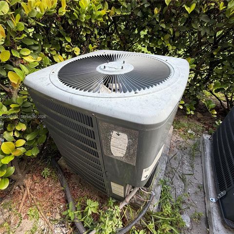 1965 Freeport Lane 1965, Riviera Beach, FL 33404