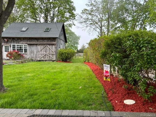727 Main Street, Center Moriches, NY 11934