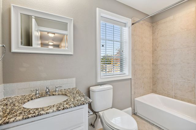 4120 Hawthorne Avenue 2, Dallas, TX 75219