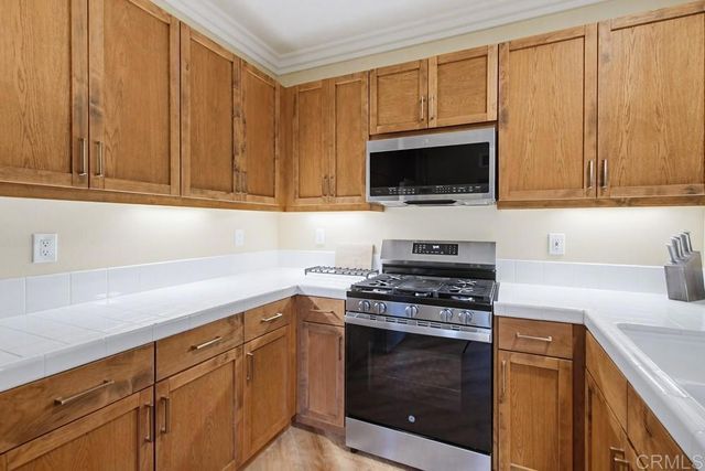2345 Amber Oak Lane, Escondido, CA 92027