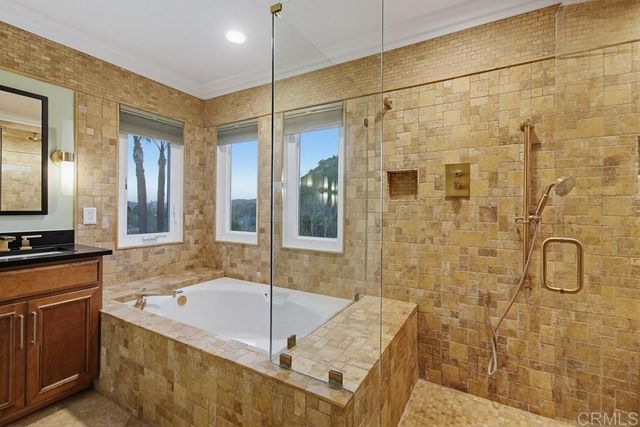 2345 Amber Oak Lane, Escondido, CA 92027