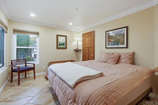 2345 Amber Oak Lane, Escondido, CA 92027