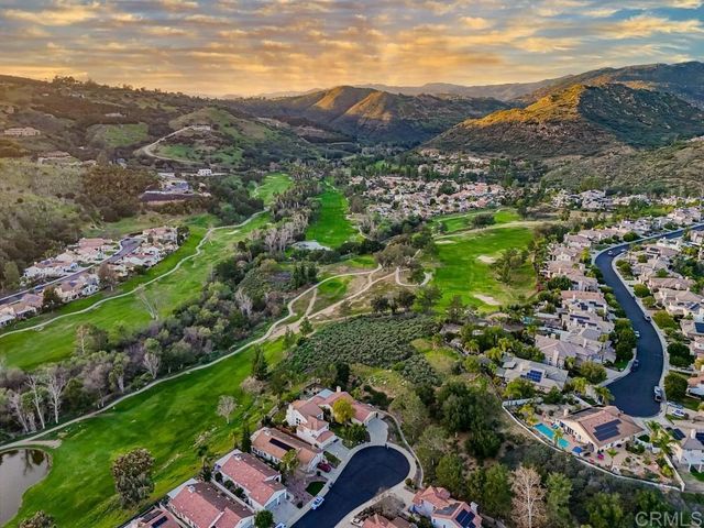 2345 Amber Oak Lane, Escondido, CA 92027