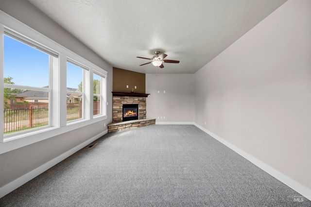 10049 W Chino Dr, Star, ID 83669
