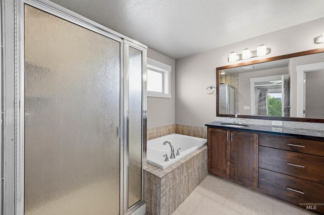 10049 W Chino Dr, Star, ID 83669