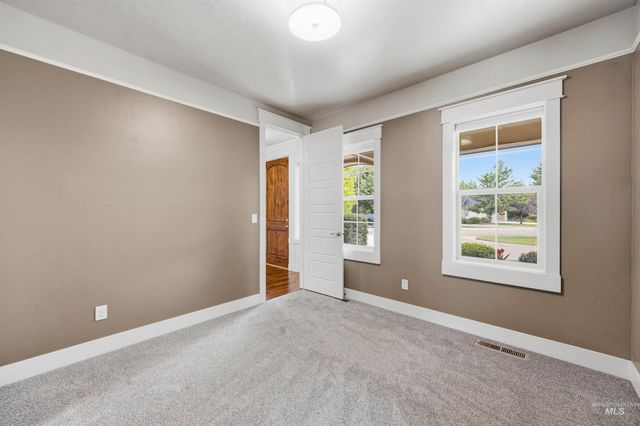 10049 W Chino Dr, Star, ID 83669