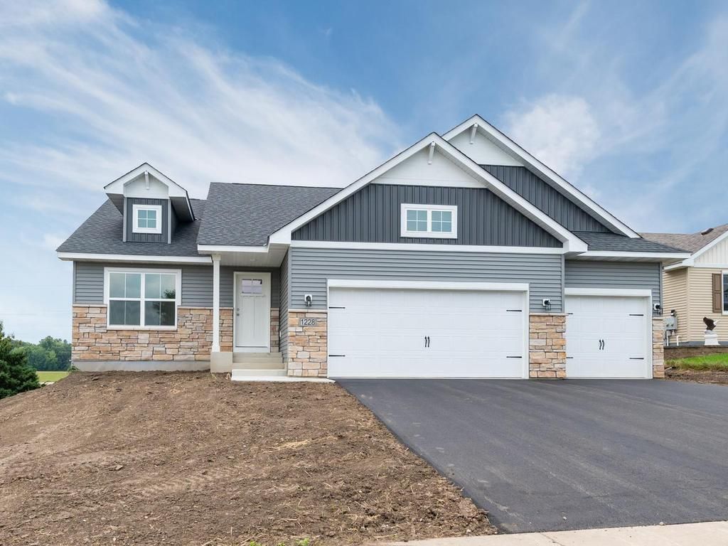 1228 Olivia Street SE, New Prague, MN 56071 — exterior