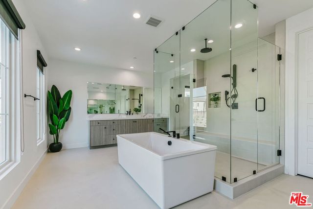 11811 N Greenwood Drive, Porter Ranch, CA 91326