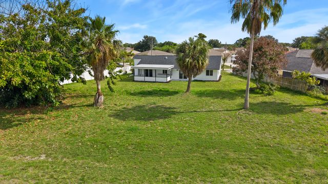 2674 SW Monterrey Lane, Port St. Lucie, Port St Lucie, FL 34953