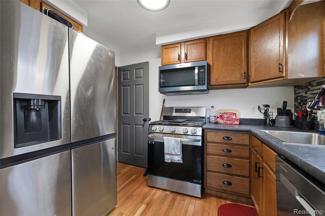 20228 Washtenaw Street, Harper Woods, MI 48225