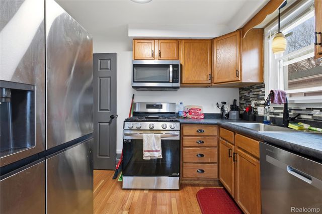 20228 Washtenaw Street, Harper Woods, MI 48225