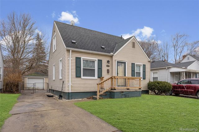 20228 Washtenaw Street, Harper Woods, MI 48225