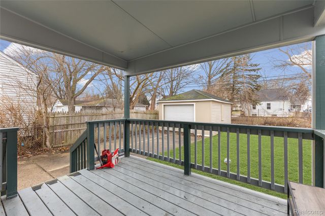 20228 Washtenaw Street, Harper Woods, MI 48225