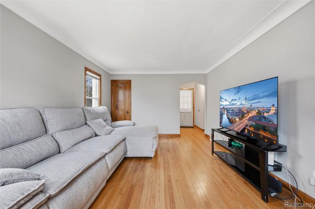 20228 Washtenaw Street, Harper Woods, MI 48225