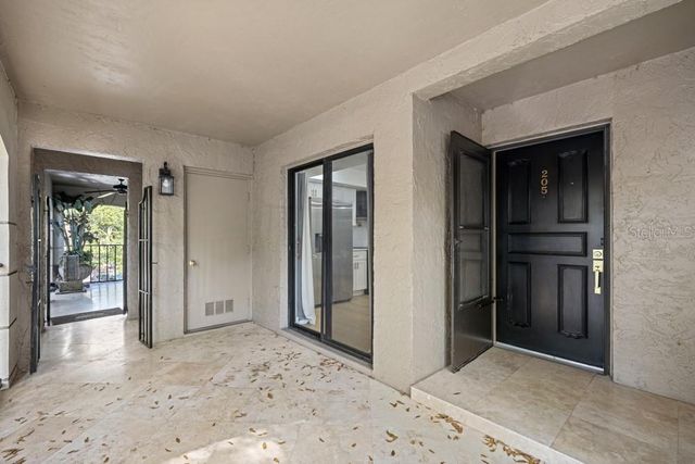 1055 KENSINGTON PARK DRIVE 205, Altamonte Springs, FL 32714