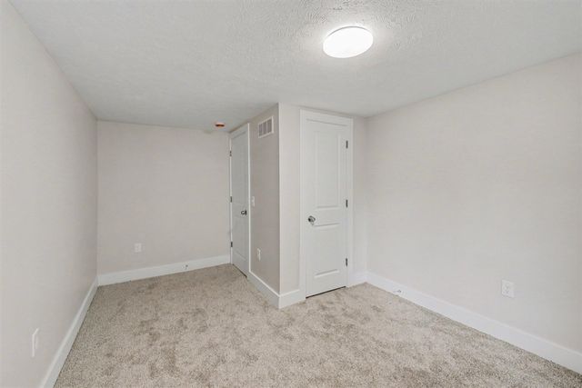 651 Mc Reynolds Avenue, Grand Rapids, MI 49504
