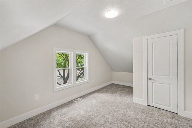 651 Mc Reynolds Avenue, Grand Rapids, MI 49504