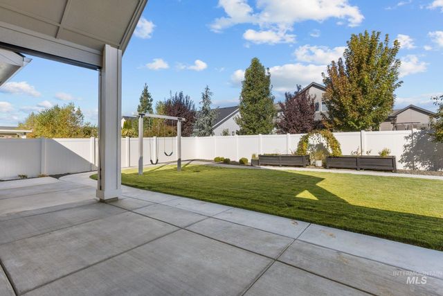 8376 W Brooks Dr, Boise, ID 83714