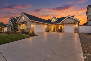 8376 W Brooks Dr, Boise, ID 83714