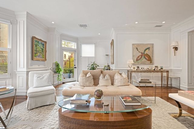 36 Commonwealth Ave 1, Boston, MA 02116