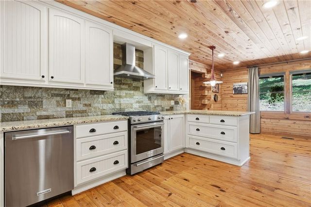 400 Foster Coltrane Lane, Ball Ground, GA 30107