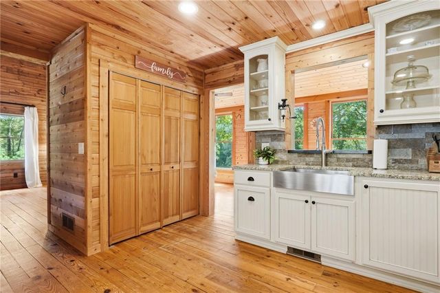 400 Foster Coltrane Lane, Ball Ground, GA 30107