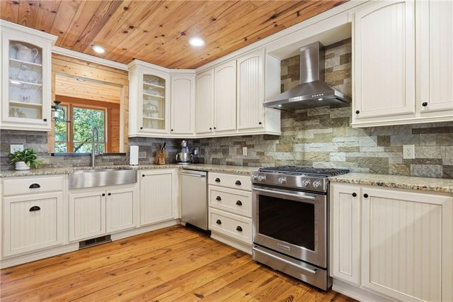 400 Foster Coltrane Lane, Ball Ground, GA 30107