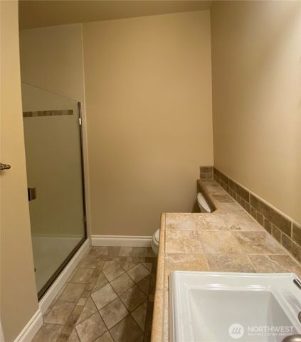 11215 NE 116th Place, Kirkland, WA 98034