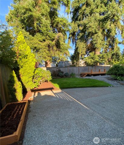 11215 NE 116th Place, Kirkland, WA 98034