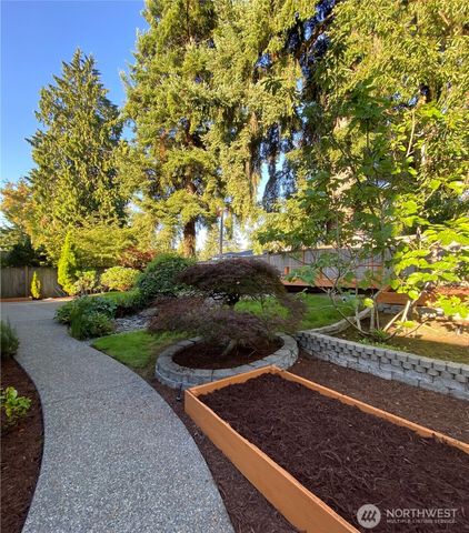 11215 NE 116th Place, Kirkland, WA 98034