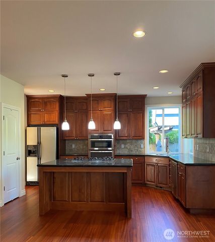 11215 NE 116th Place, Kirkland, WA 98034