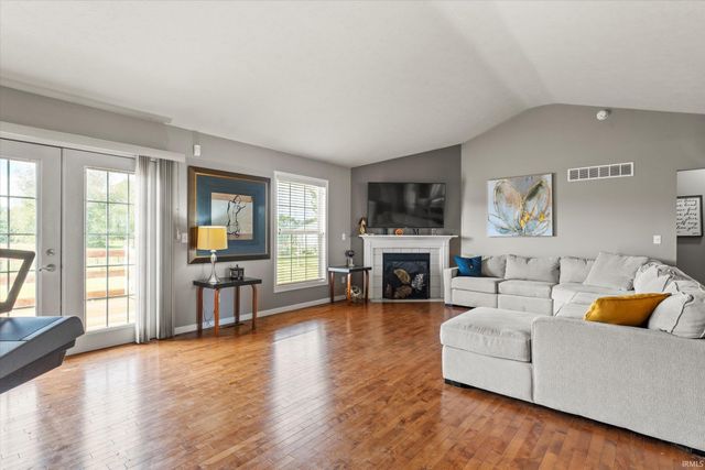 51807 Cresswell Drive, South Bend, IN 46628