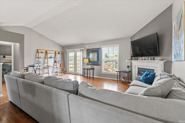 51807 Cresswell Drive, South Bend, IN 46628