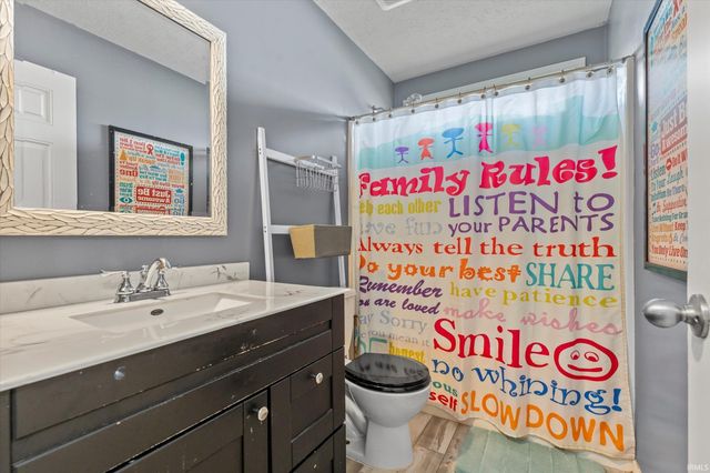 51807 Cresswell Drive, South Bend, IN 46628