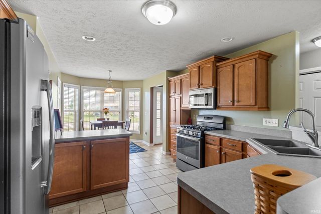 51807 Cresswell Drive, South Bend, IN 46628