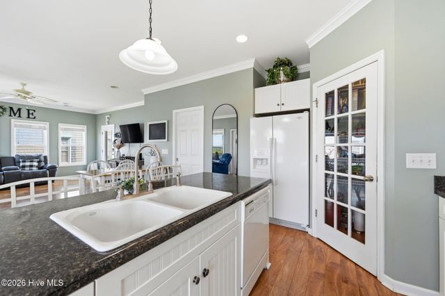 3055 3rd Street, Surf City, NC 28445