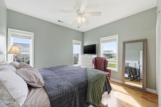 3055 3rd Street, Surf City, NC 28445