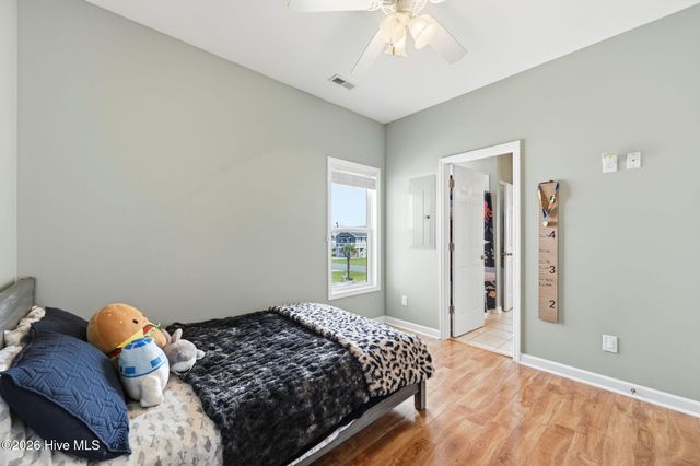 3055 3rd Street, Surf City, NC 28445